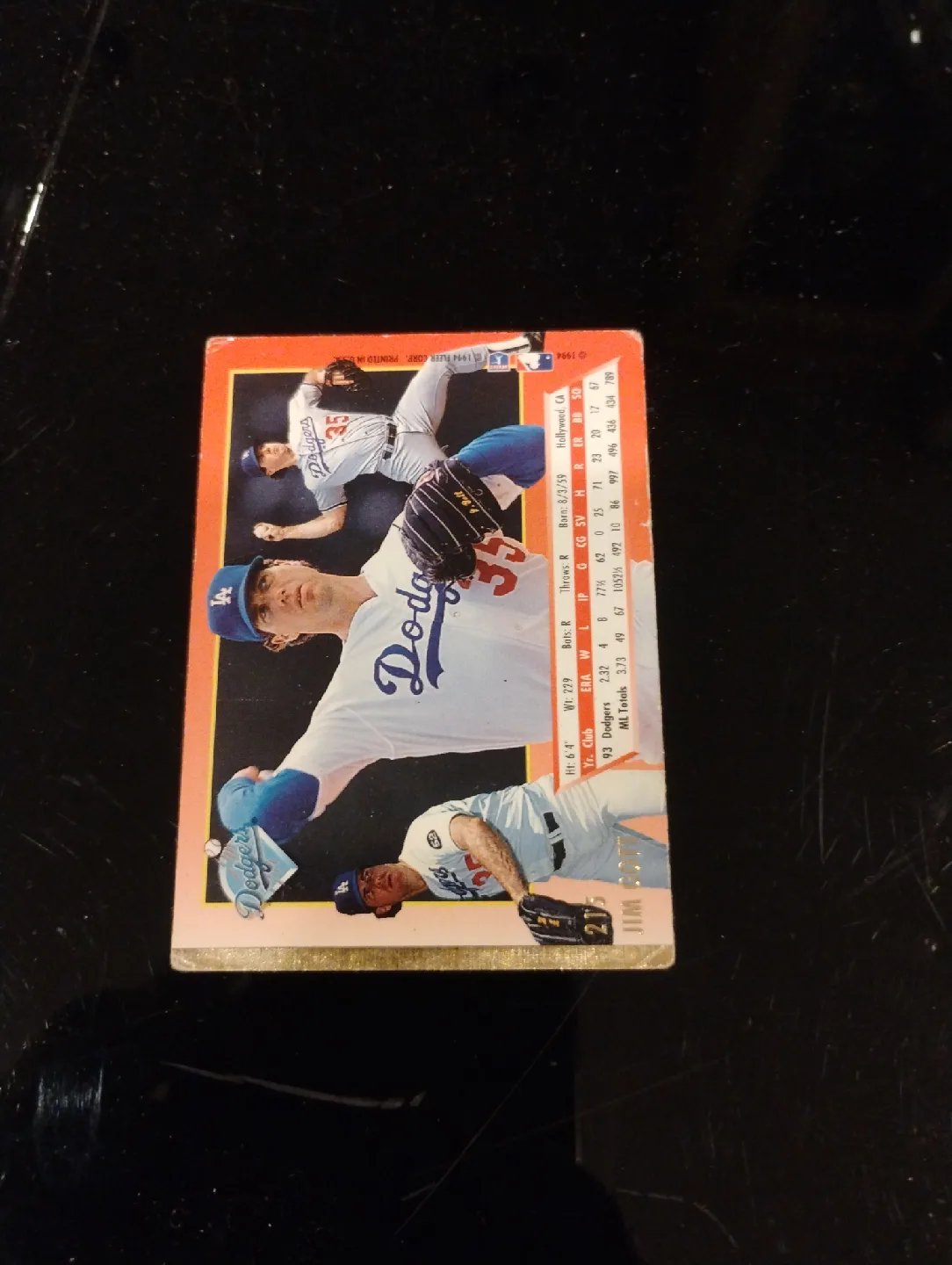 Vintage Baseball & Basketball Trading Cards image indicator(2)