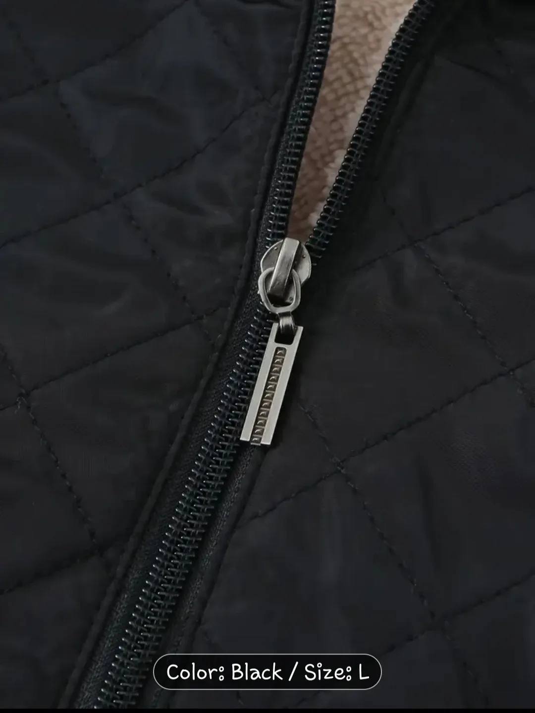 Black Quilted Hooded Jacket - Size L✨️🧥 image indicator(9)