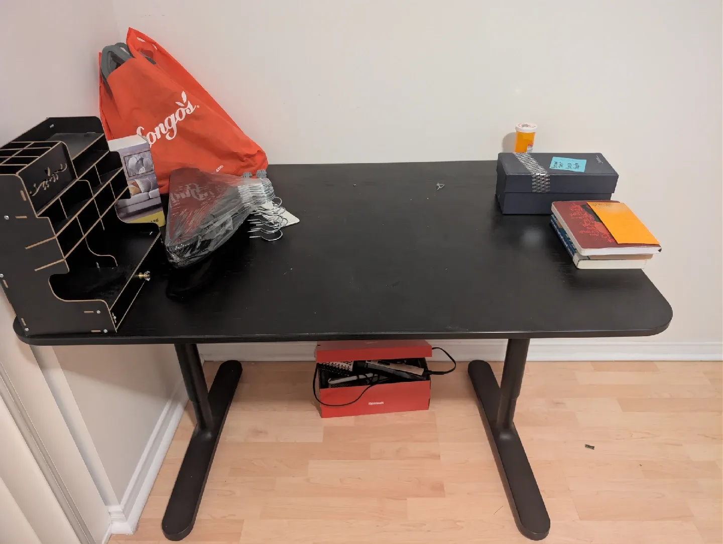 Black Desk thumbnail