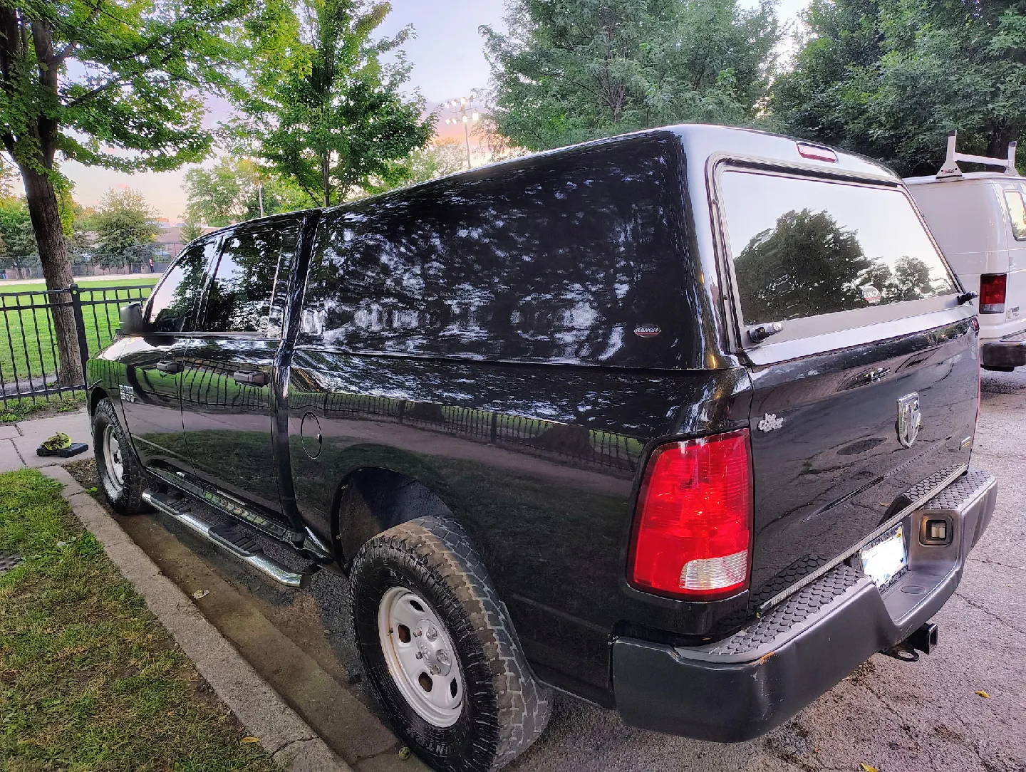 Ranch Truck Cap for Dodge Ram 1500 image indicator(3)