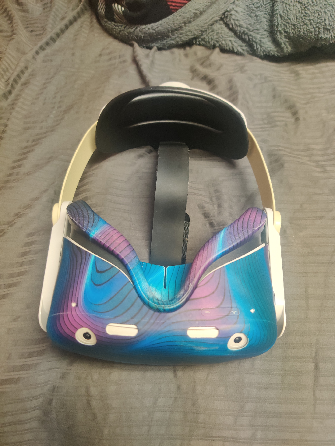 Meta Quest 2 VR Headset - photo 2