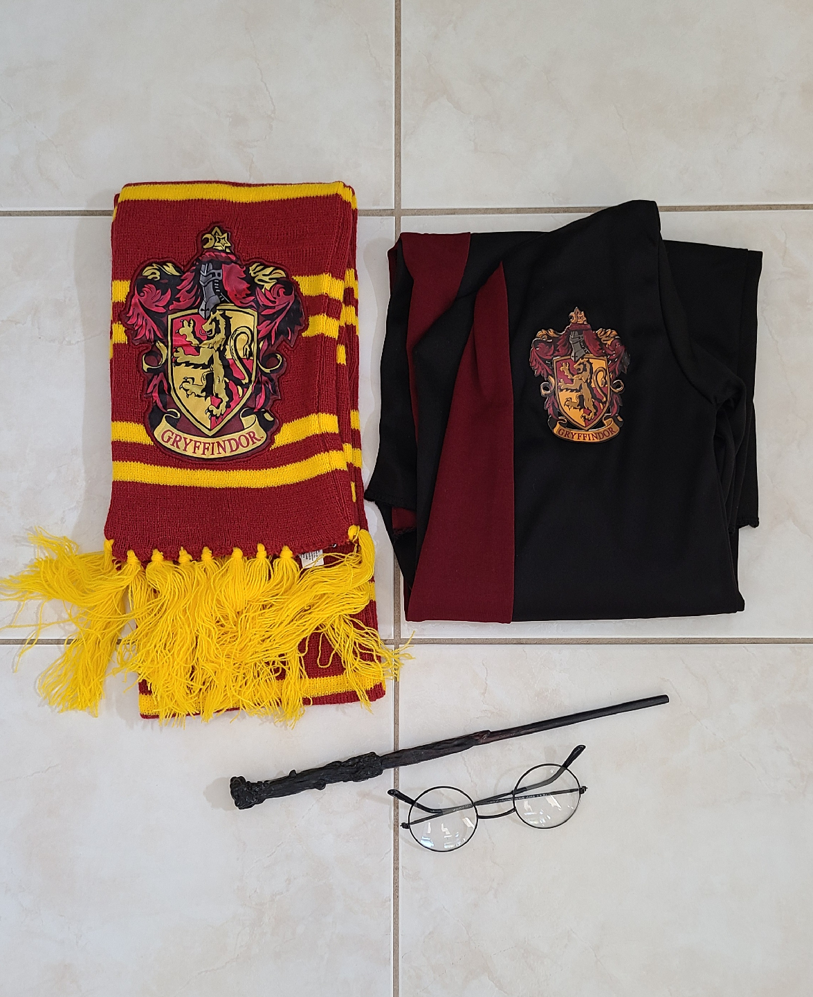 Kids Harry Potter Halloween Costume Robe, Scarf, Wand & Glasses