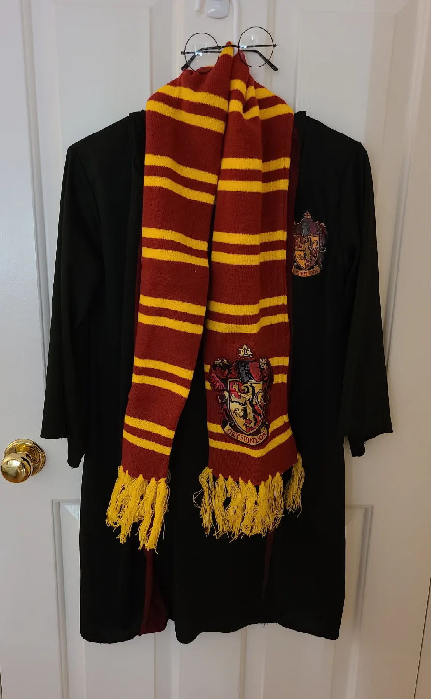 Kids Harry Potter Halloween Costume Robe, Scarf, Wand & Glasses image indicator(2)