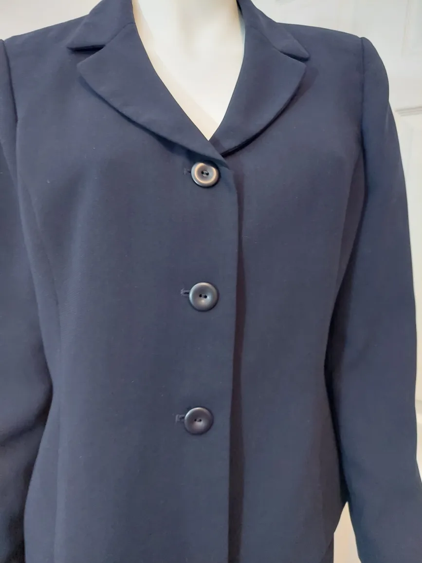 Collections for Le Suit - Size 12P Navy Blue Blazer image indicator(8)