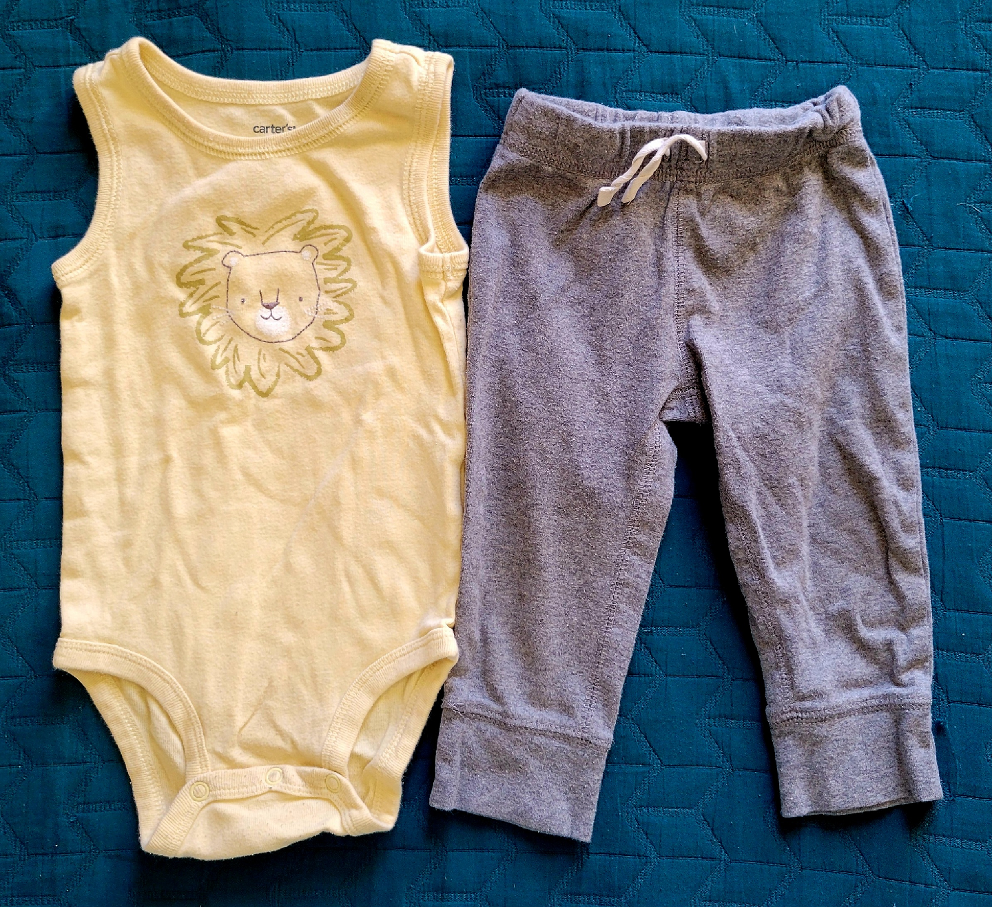 Bundle: Baby Clothes - Size 6-12 Months