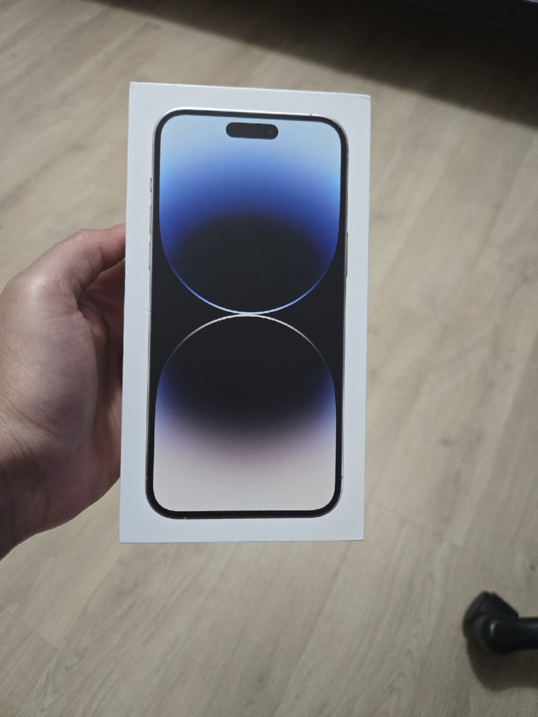 iphone 14 Pro Max box - photo 2