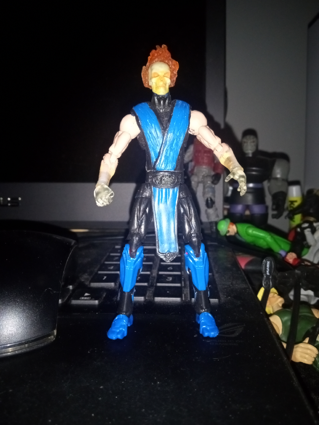Rare Custom "Mortal Kombat Sub-Zero & Scorpion 🦂 Action Figure - photo 4