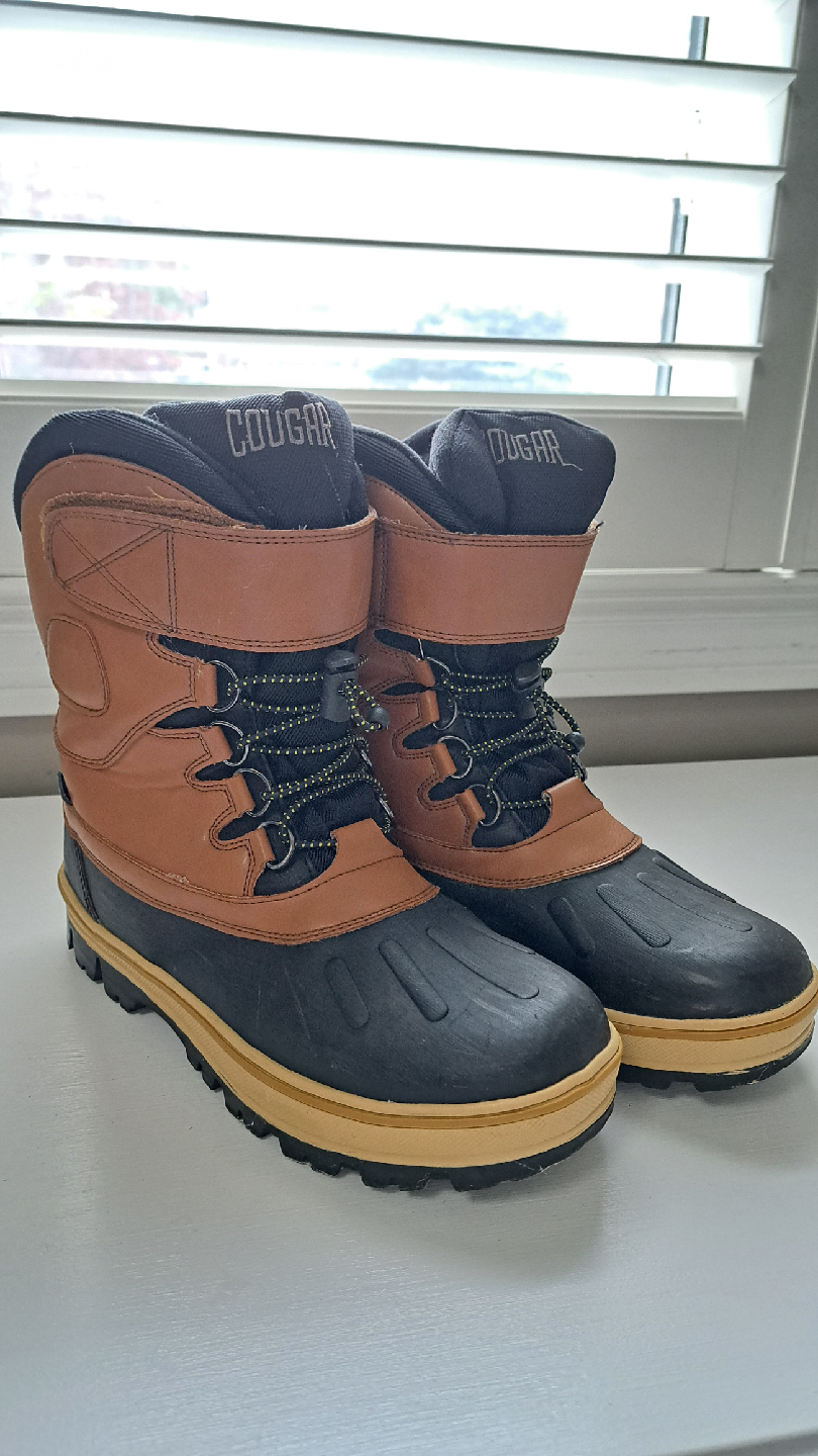 Cougar Brown/Black Winter Boots - Size 8 - photo 3