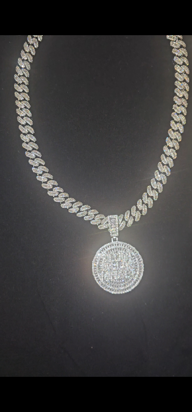Cuban Link Chain with Round Pendant