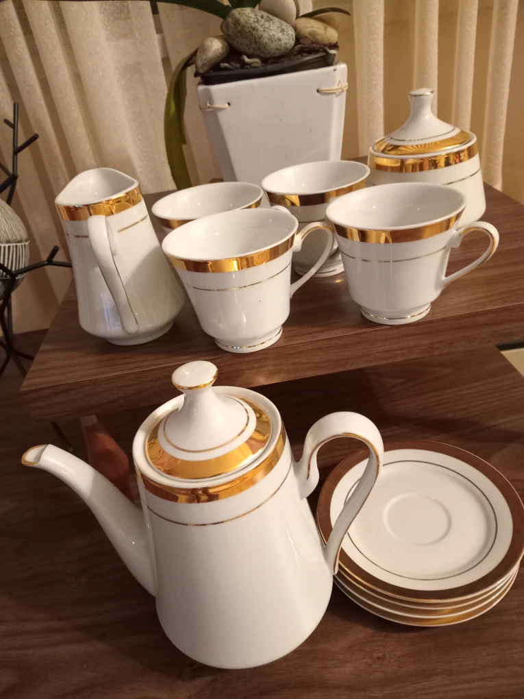 Pegasus Porcelain Tea Set
