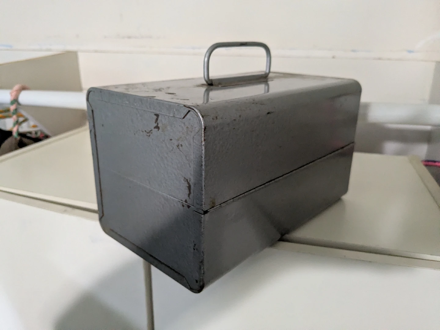 Brumberger Metal Tool Box 🥕 - photo 2