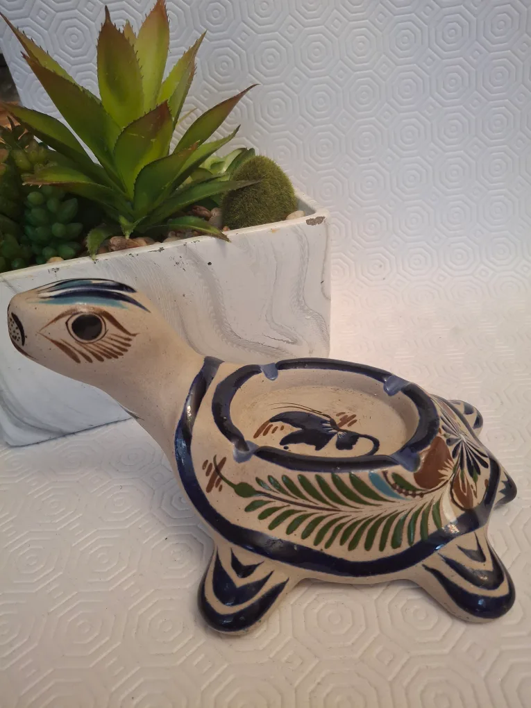 Mexico TonalaTurtle Ashtray - Hand Painted Ceramic image indicator(4)