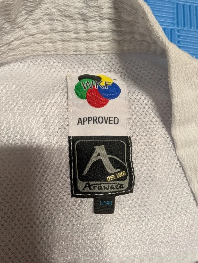Arawaza Deluxe Karate Kumite Gi - Size 1/140 image indicator(2)