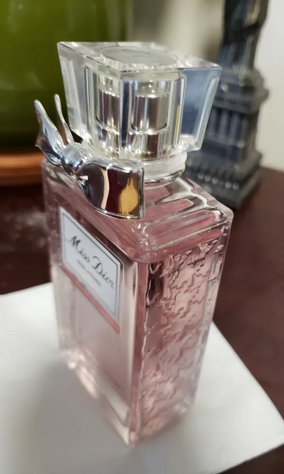 Miss Dior Rose N' Roses Perfume image indicator(2)