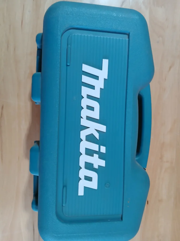Makita BO5041 Random Orbit Sander w/ Case thumbnail
