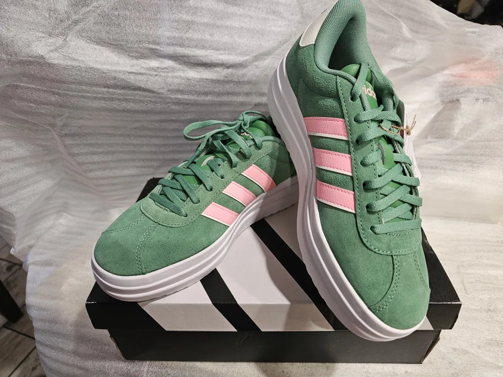 Adidas VL Court Bold Green/Pink, US 7 image indicator(2)