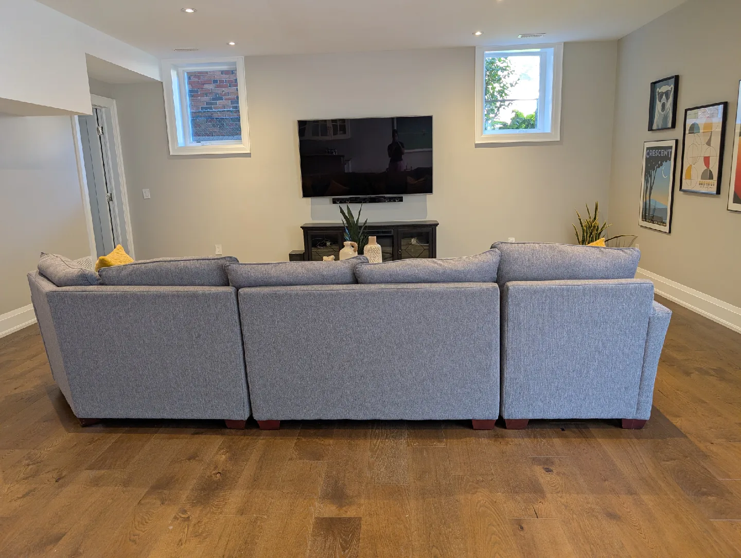 Grey Sectional Sofa with Chaise Lounge image indicator(3)