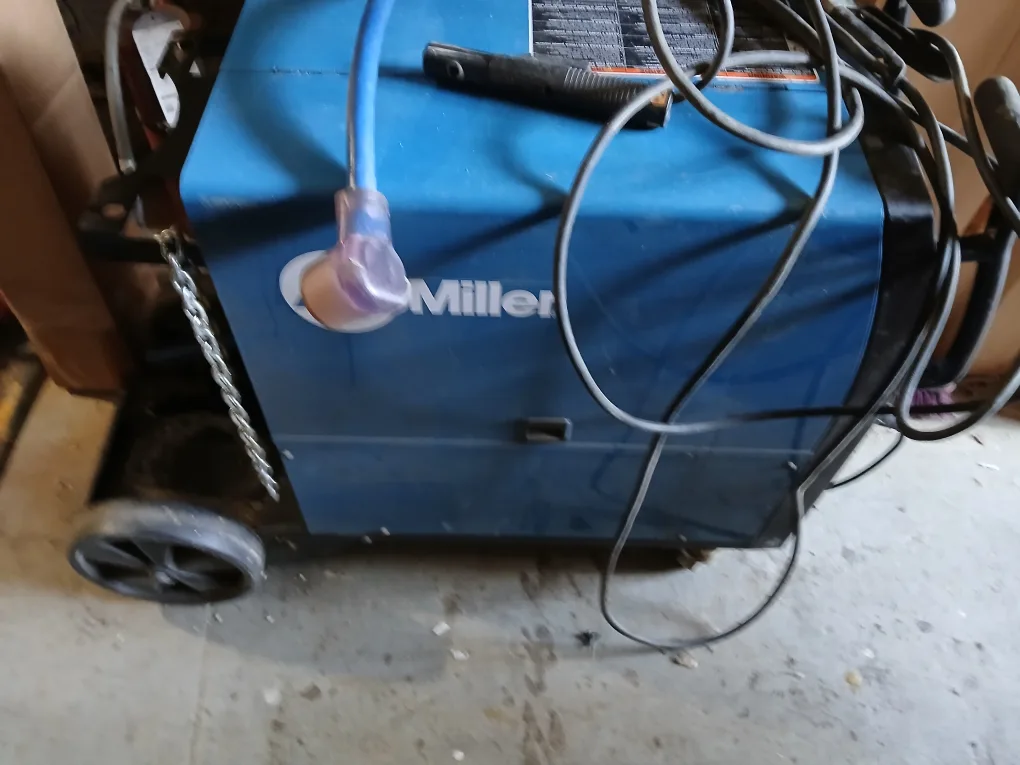 Like-New Miller Syncrowave 210 AC/DC Welder – TIG/Stick/MIG image indicator(2)