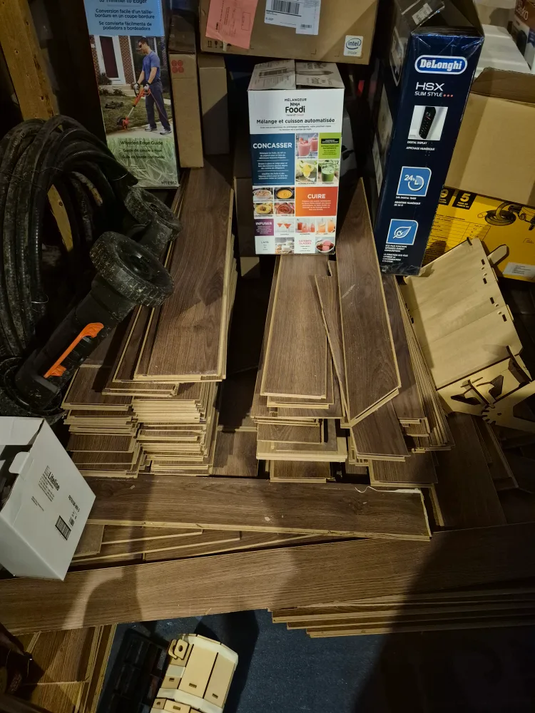 Laminate Flooring Planks - Brown Wood image indicator(2)