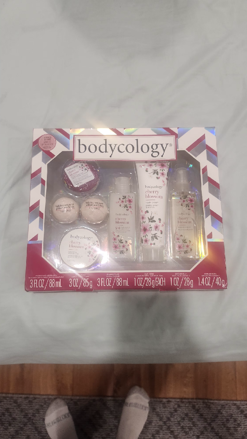 Bodycology Cherry Blossom 7 piece Gift Set
