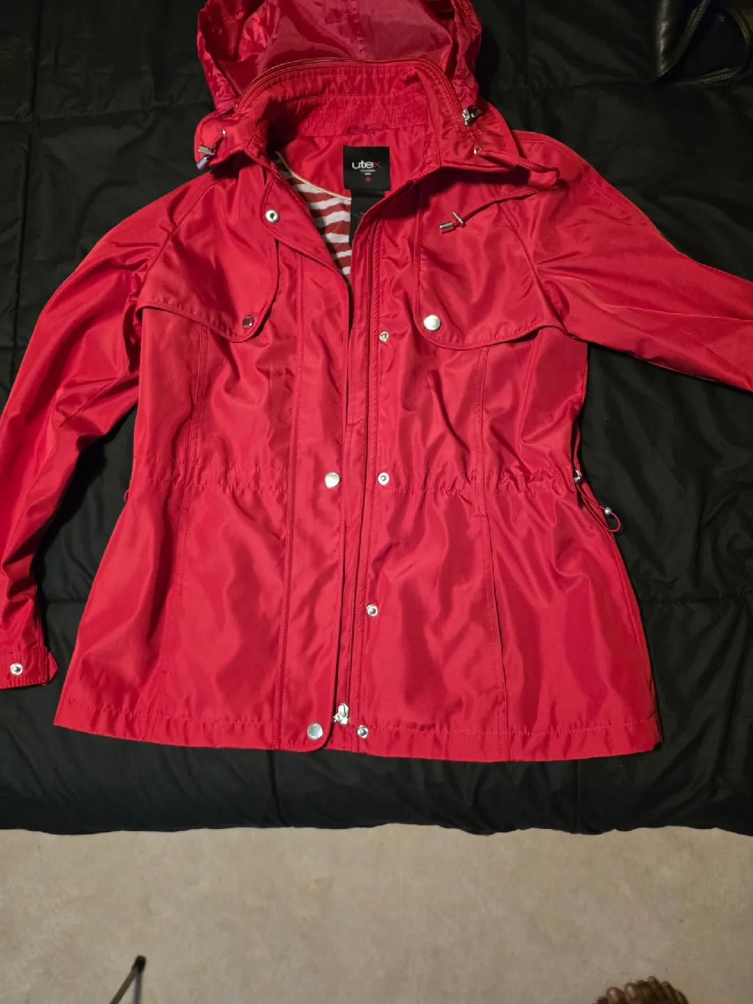 Utex Canada Red Hooded Rain Jacket thumbnail