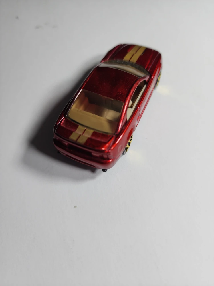 Hot Wheels 2003 Ford Mustang Cobra - photo 3