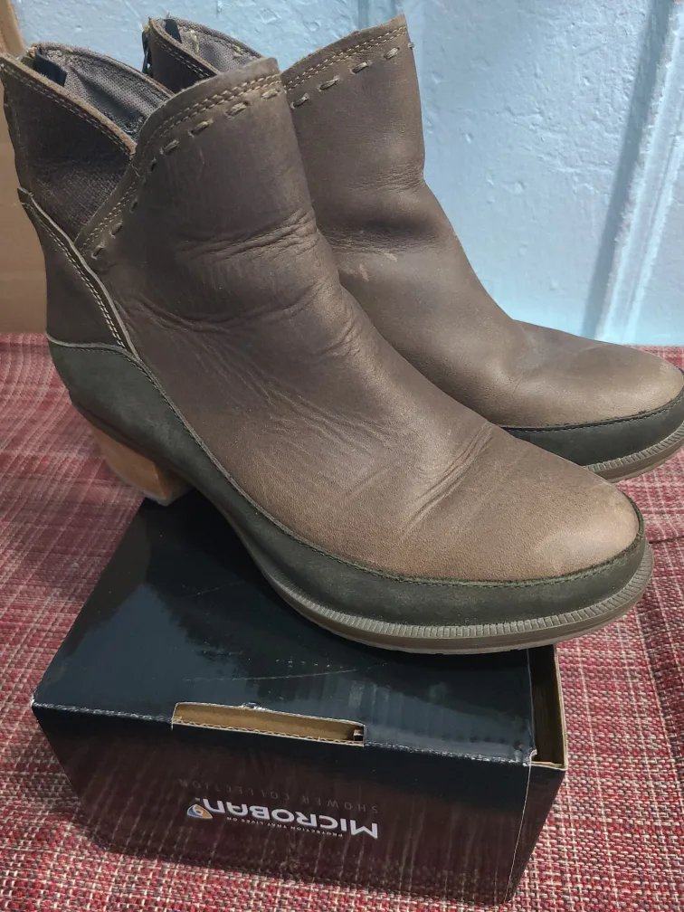 Timberland Brown Leather Heeled Ankle Boots thumbnail