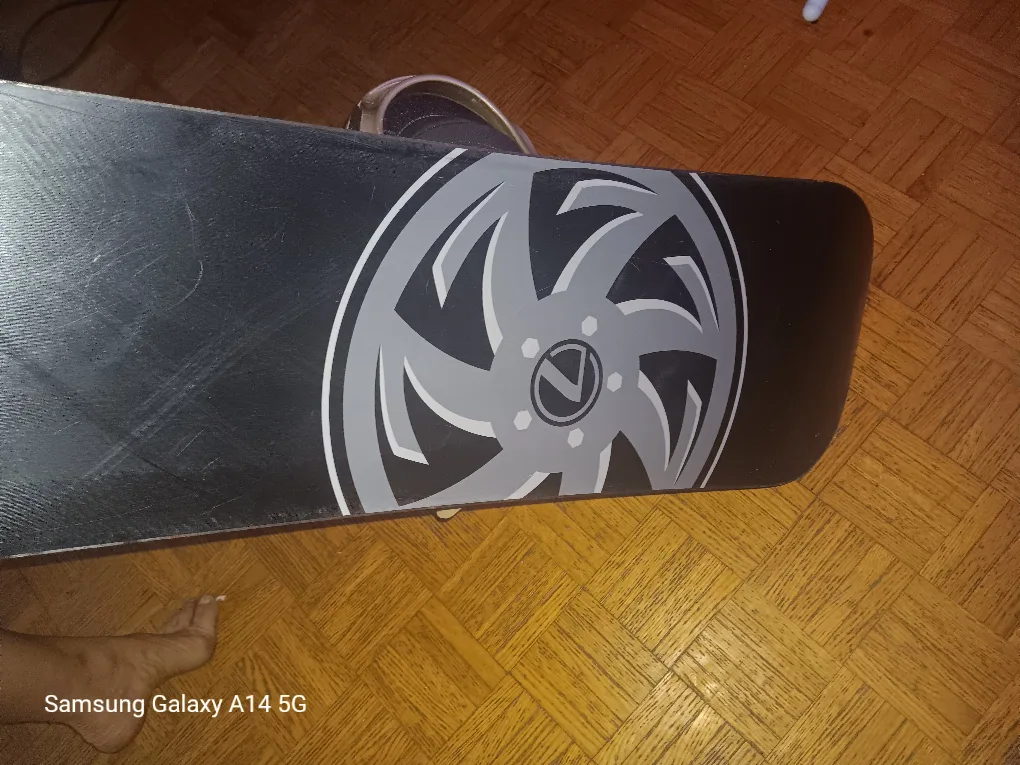 Sporting Life Snowboard with Burton Bindings image indicator(7)