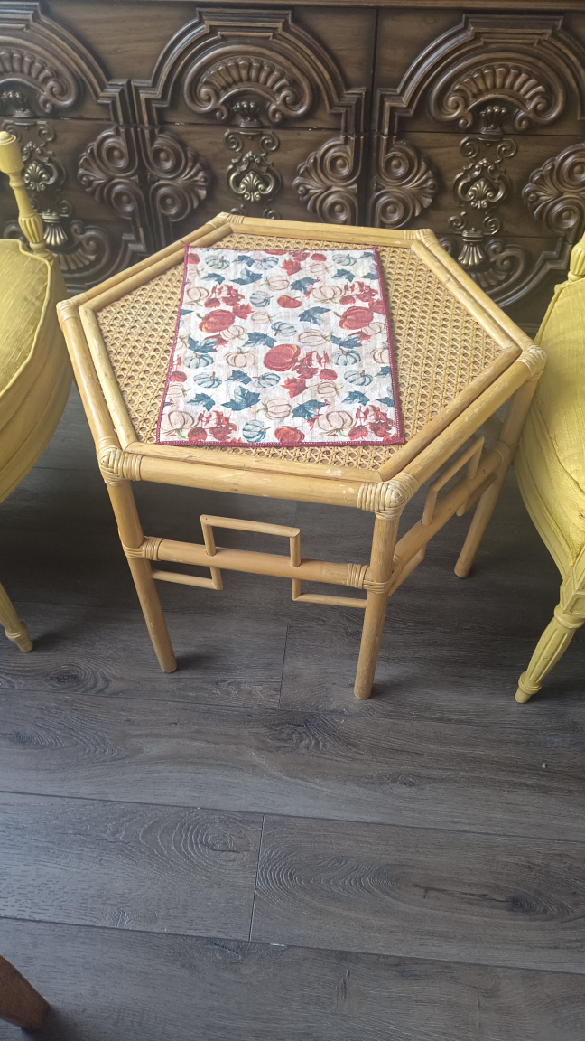 Vintage Yellow Accent Chair & Side Table Set - photo 2