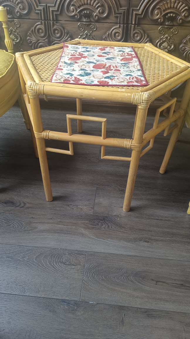 Vintage Yellow Accent Chair & Side Table Set - photo 3