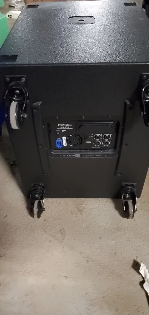 QSC KS118 Active Subwoofer image indicator(3)