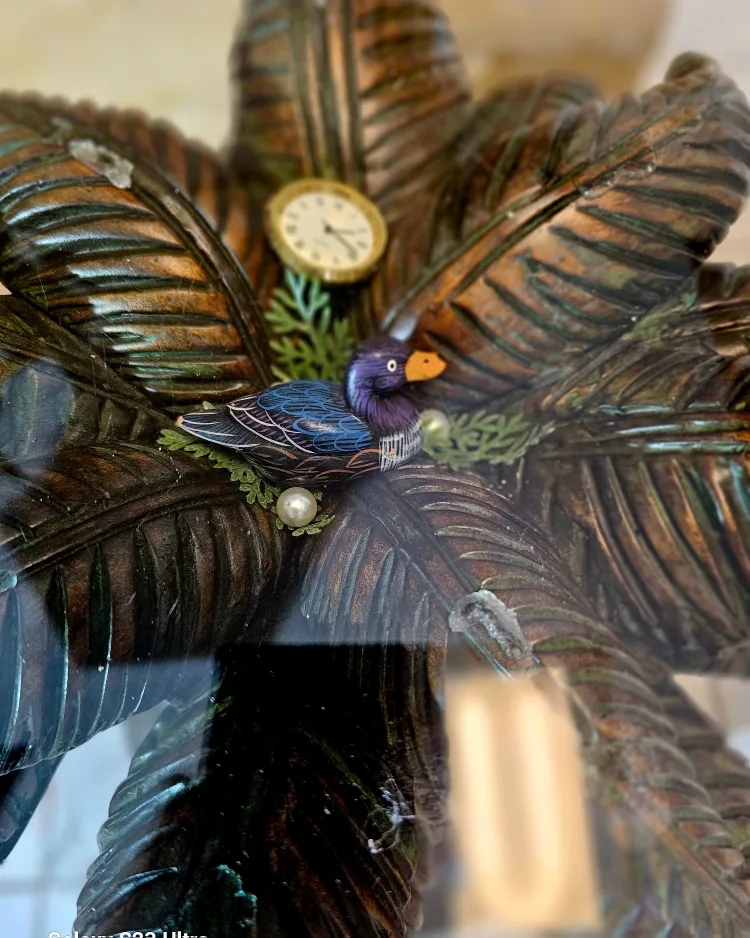 Unique Palm Tree Glass Top Table image indicator(3)