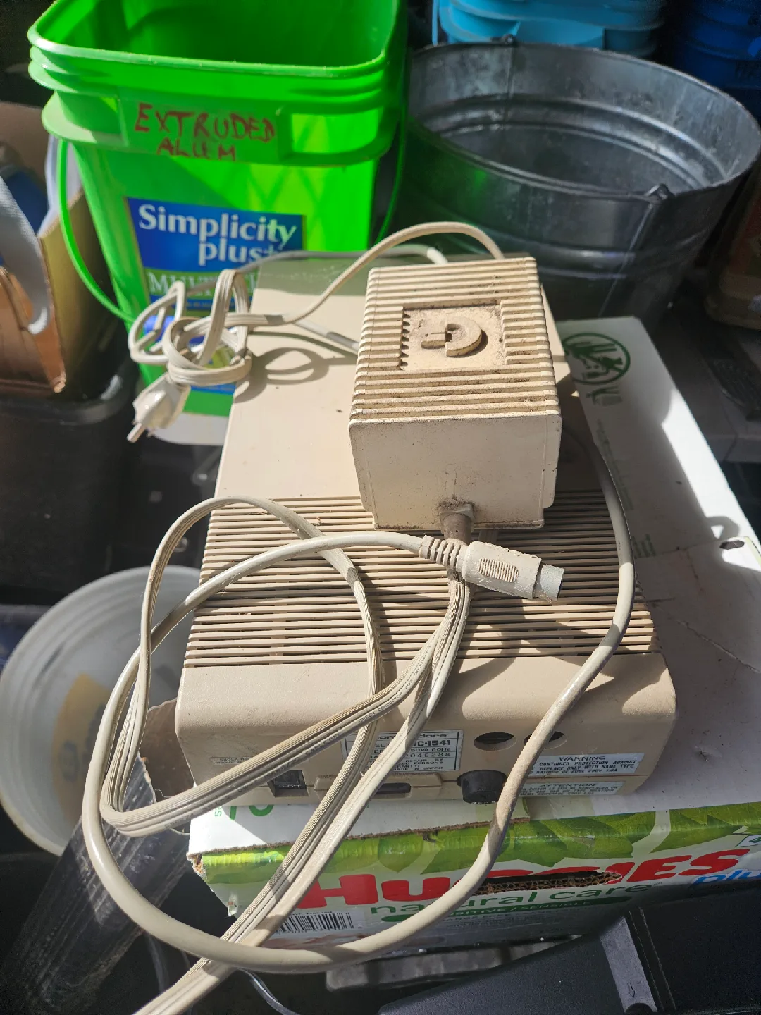 Commodore 1541 Floppy Disk Drive & 1702 Monitor thumbnail