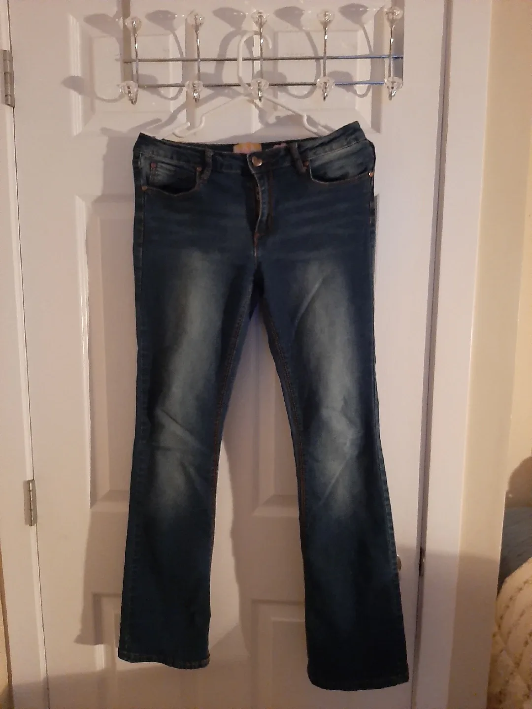 K&K California floral low-rise jean image indicator(2)