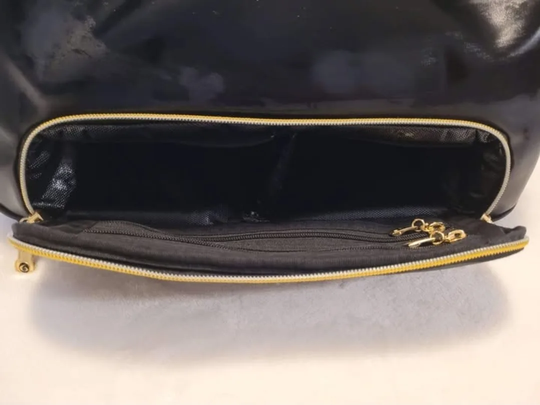 Six Pack Fitness Travel Fit Black Bag image indicator(4)