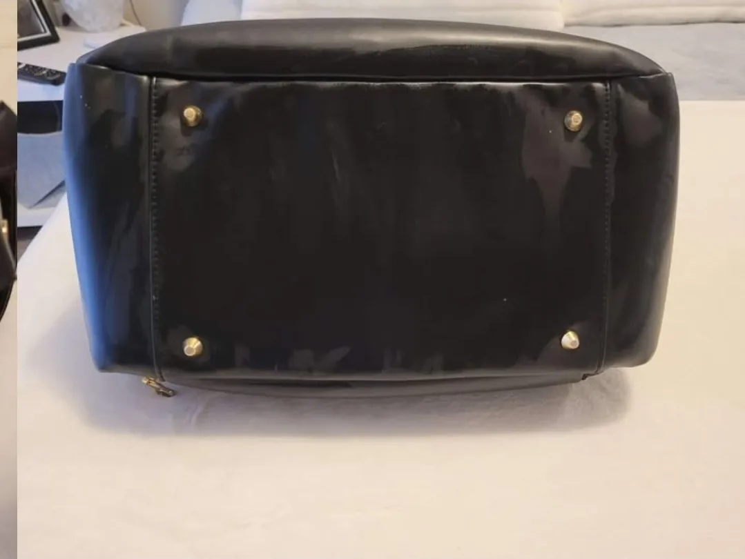 Six Pack Fitness Travel Fit Black Bag image indicator(8)