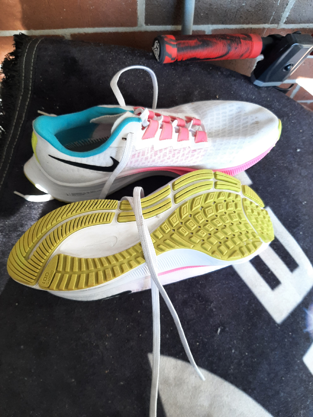 Nike Air Zoom Pegasus 37 Women's Size 9 US - photo 2
