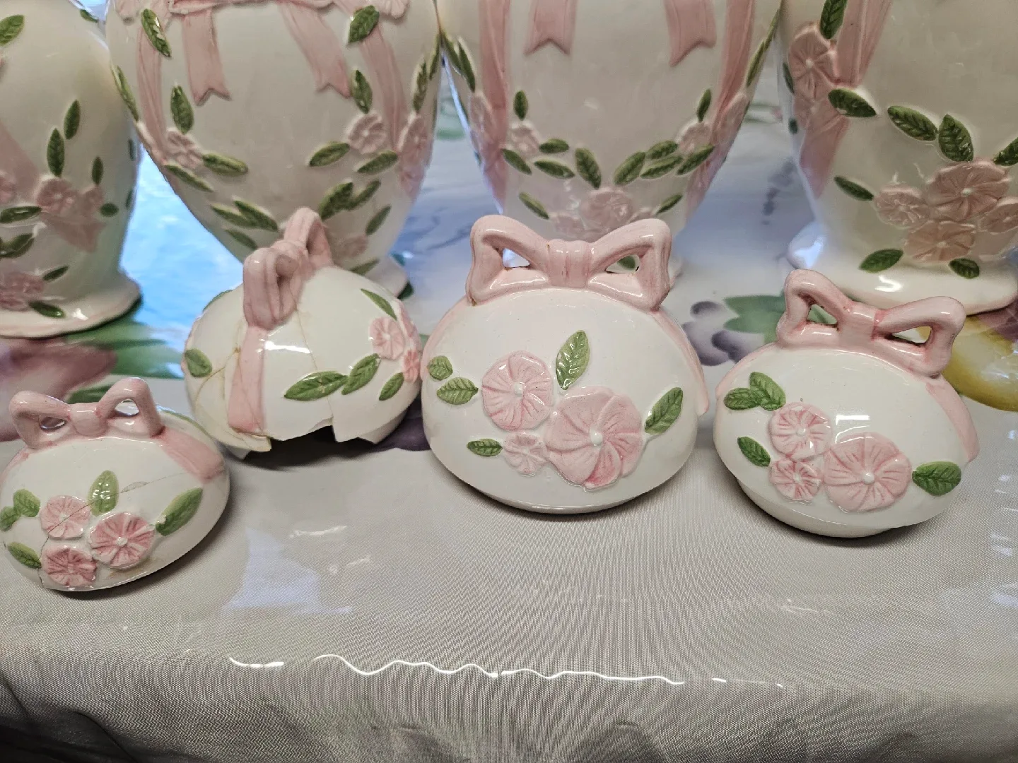 Ceramic Vases with Lids - Set of 4 image indicator(3)