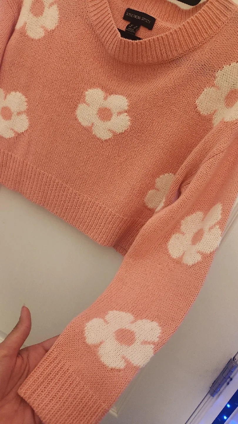 Streetwear Society Pink Floral Sweater - Size M image indicator(3)