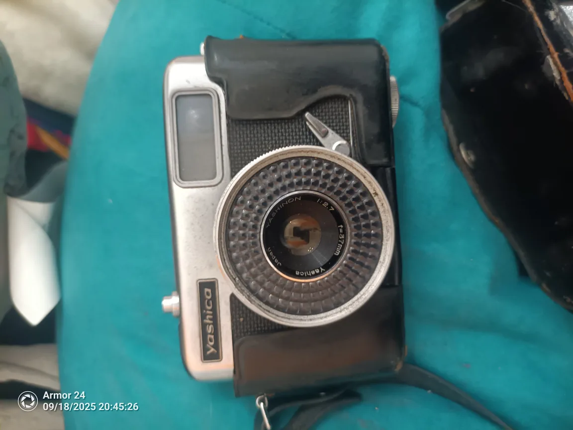 Yashica image indicator(2)