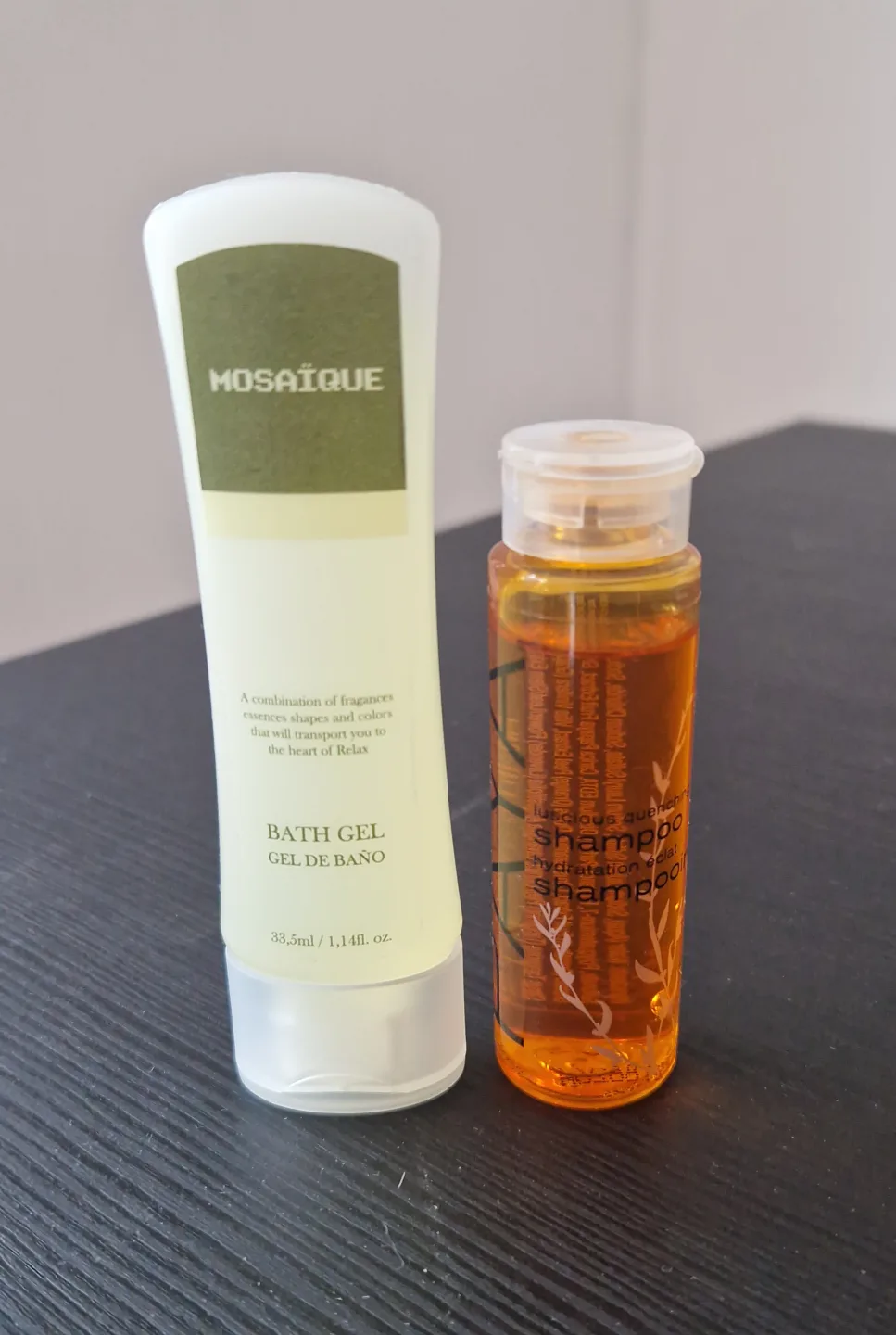 Bath Gel & Shampoo Set thumbnail