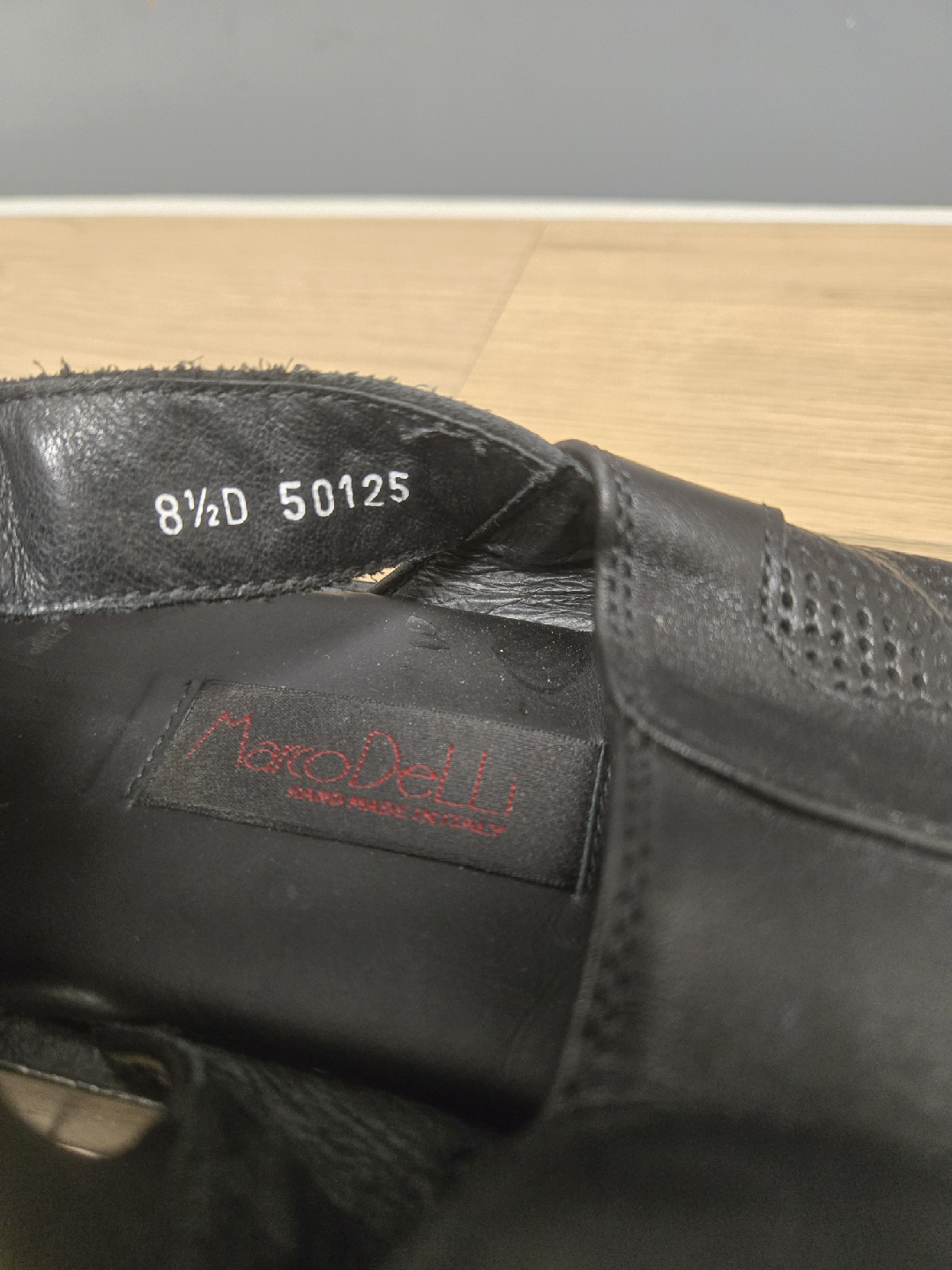 Marco Dell'i Black Leather Sandals - Size 8.5 - photo 3
