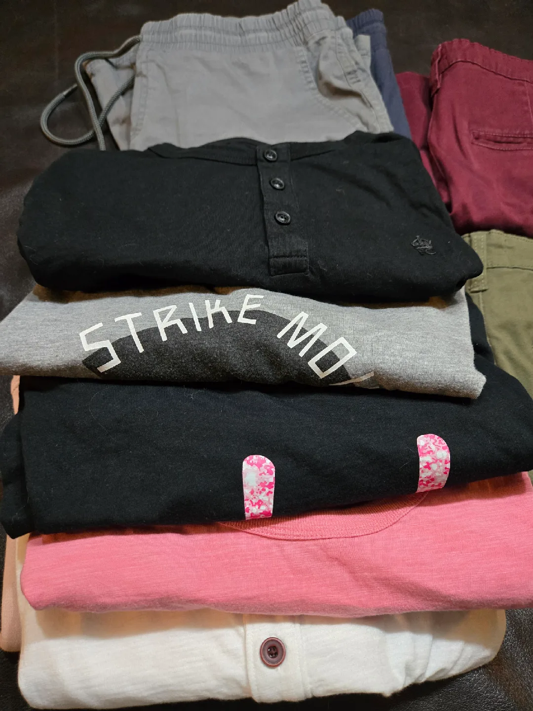 🥕 Free unisex Shorts and Shirts Bundle image indicator(2)