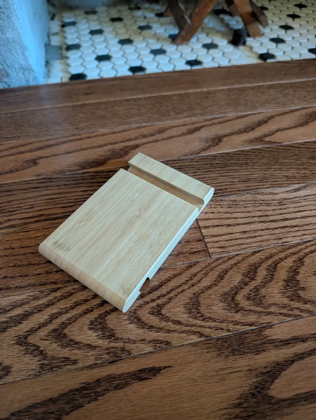 Ikea BERGENES phone stand image indicator(2)