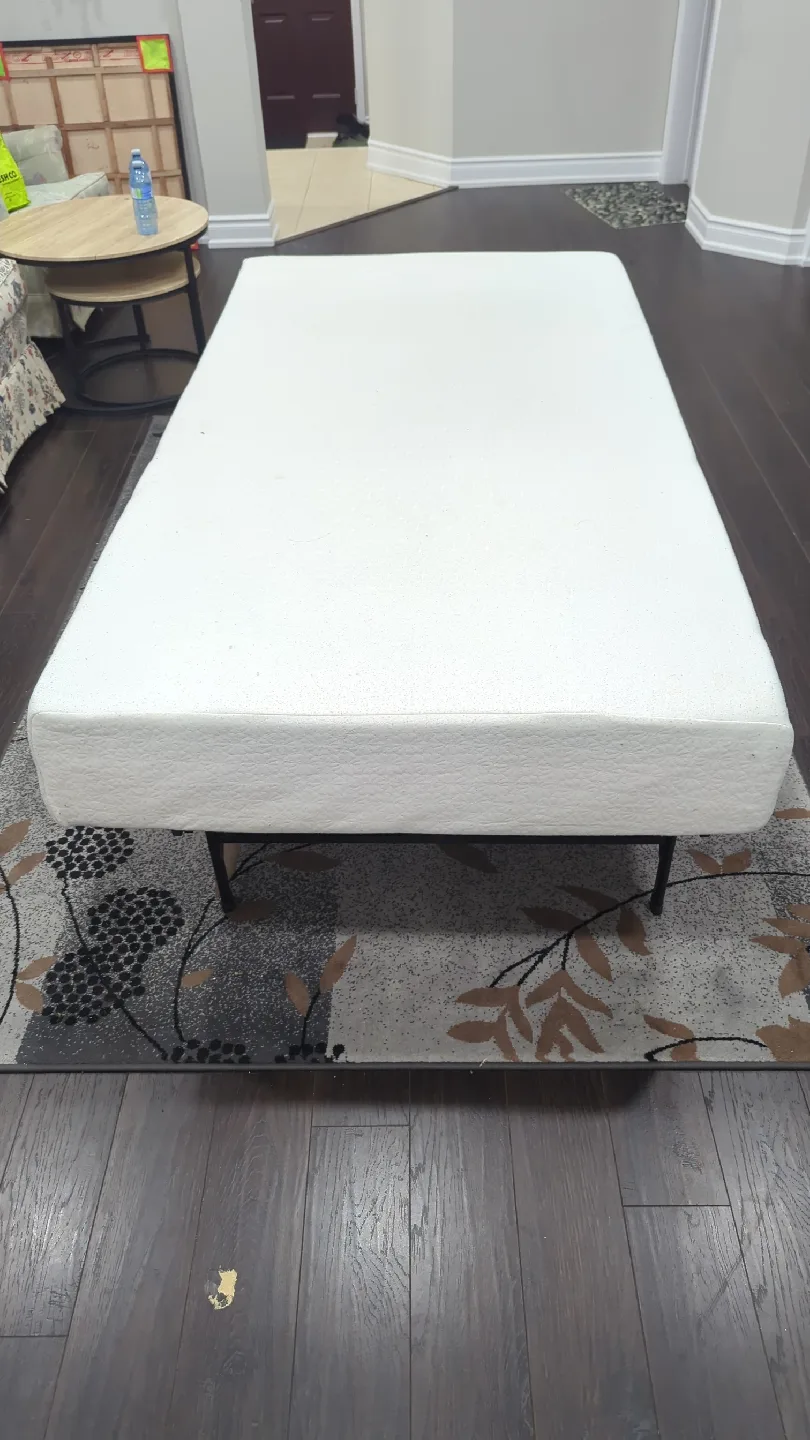 Zinus 8” twin Mattress medium firm + Metal Frame image indicator(4)