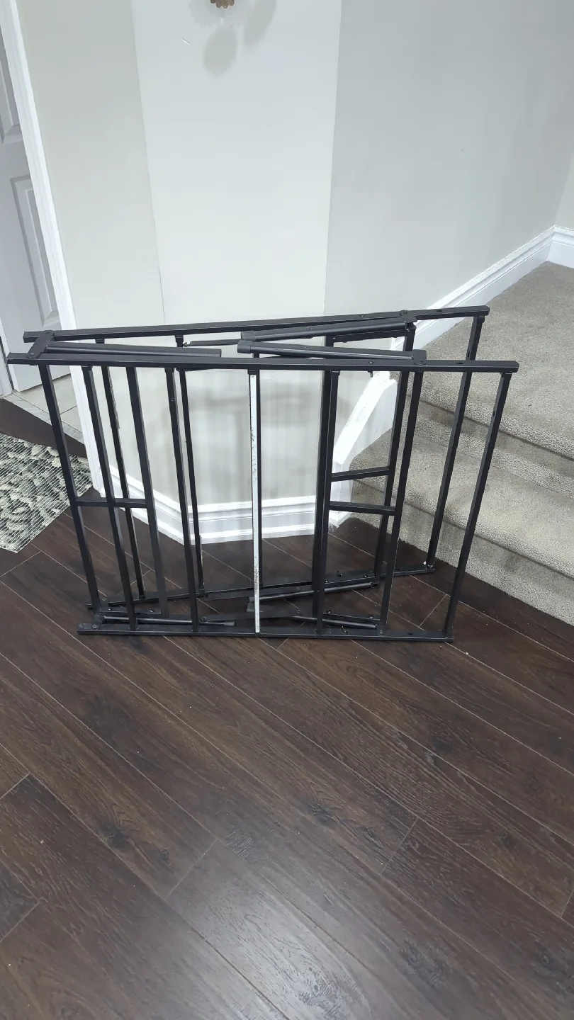 Zinus 8” twin Mattress medium firm + Metal Frame image indicator(8)