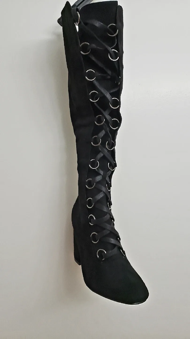 Cape Robbin boots image indicator(3)