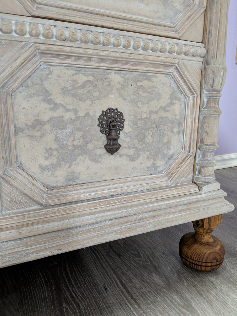 Renaissance Revival Dresser - photo 4