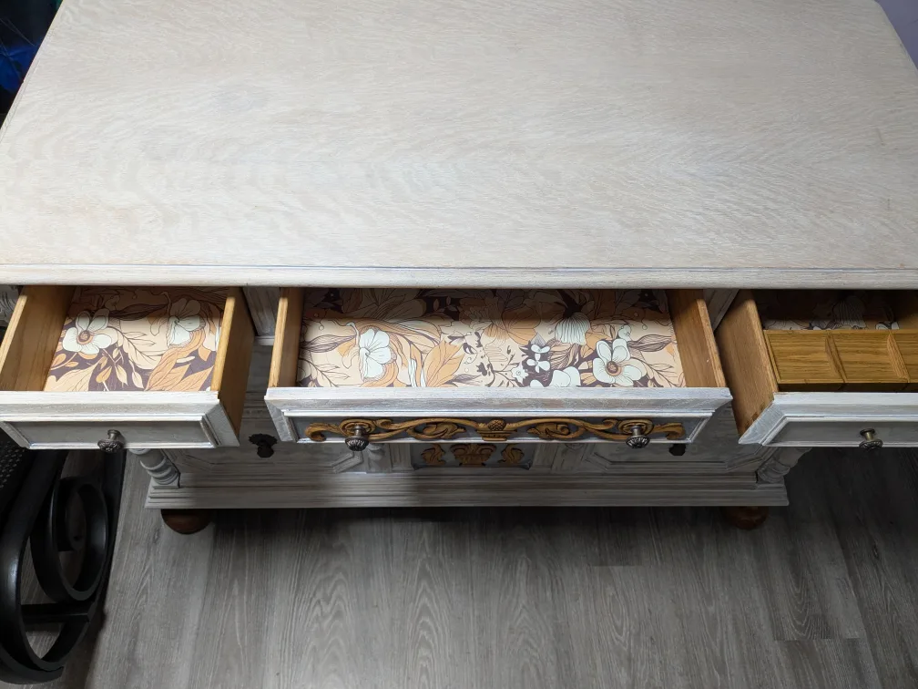 Renaissance Revival Dresser image indicator(6)