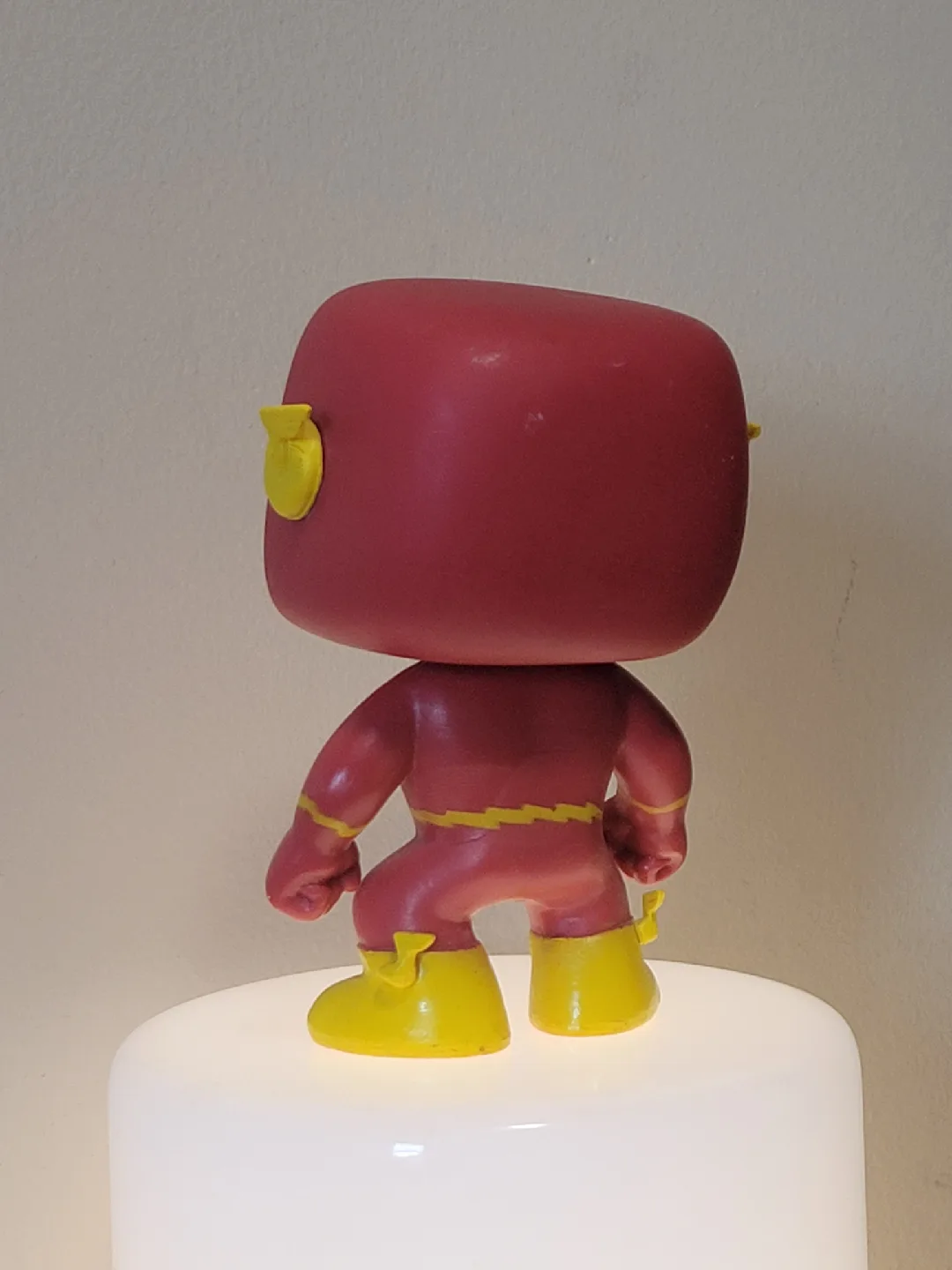 Funko Pop! DC The Flash Vinyl Figure image indicator(3)